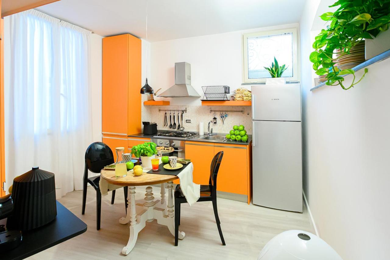 Nipare Suite - Dimore Partenopee เนเปิลส์ ภายนอก รูปภาพ