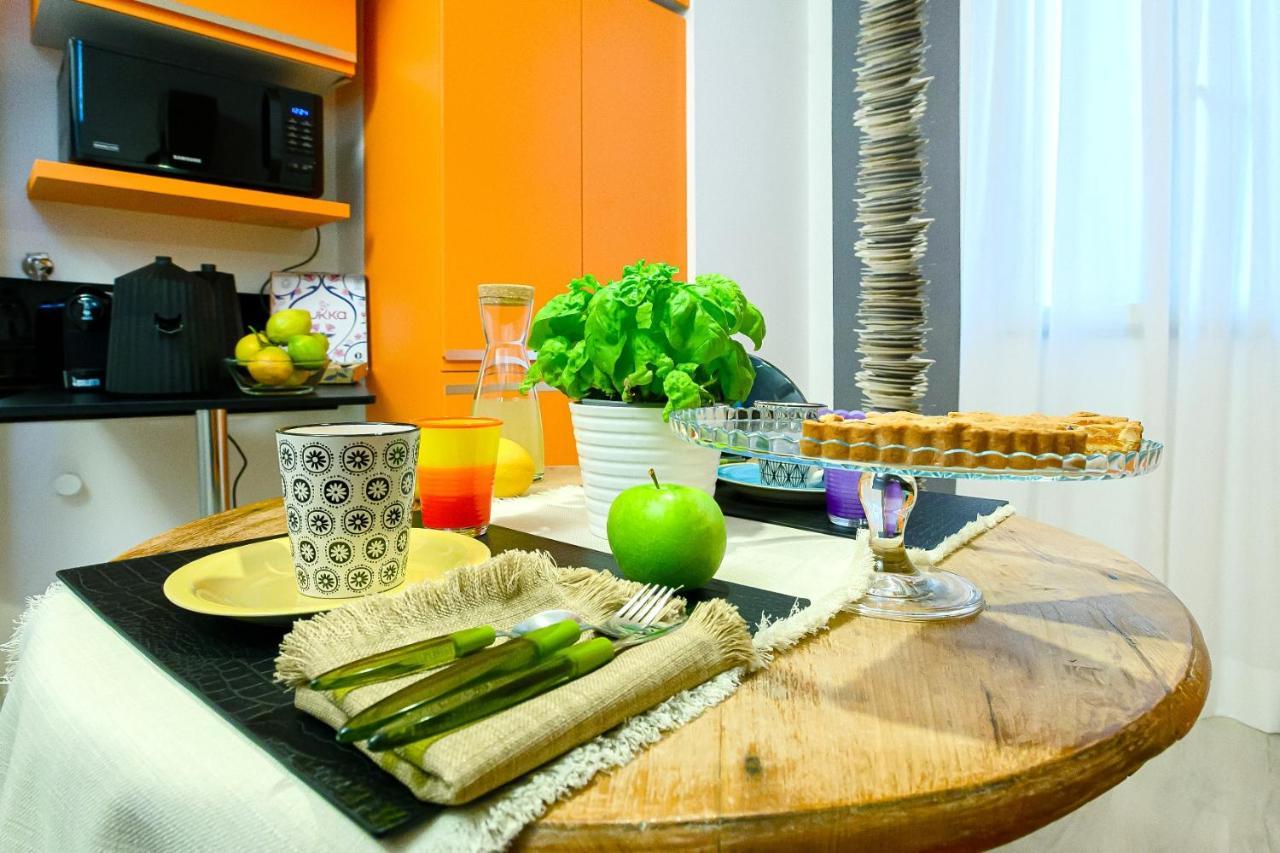Nipare Suite - Dimore Partenopee เนเปิลส์ ภายนอก รูปภาพ