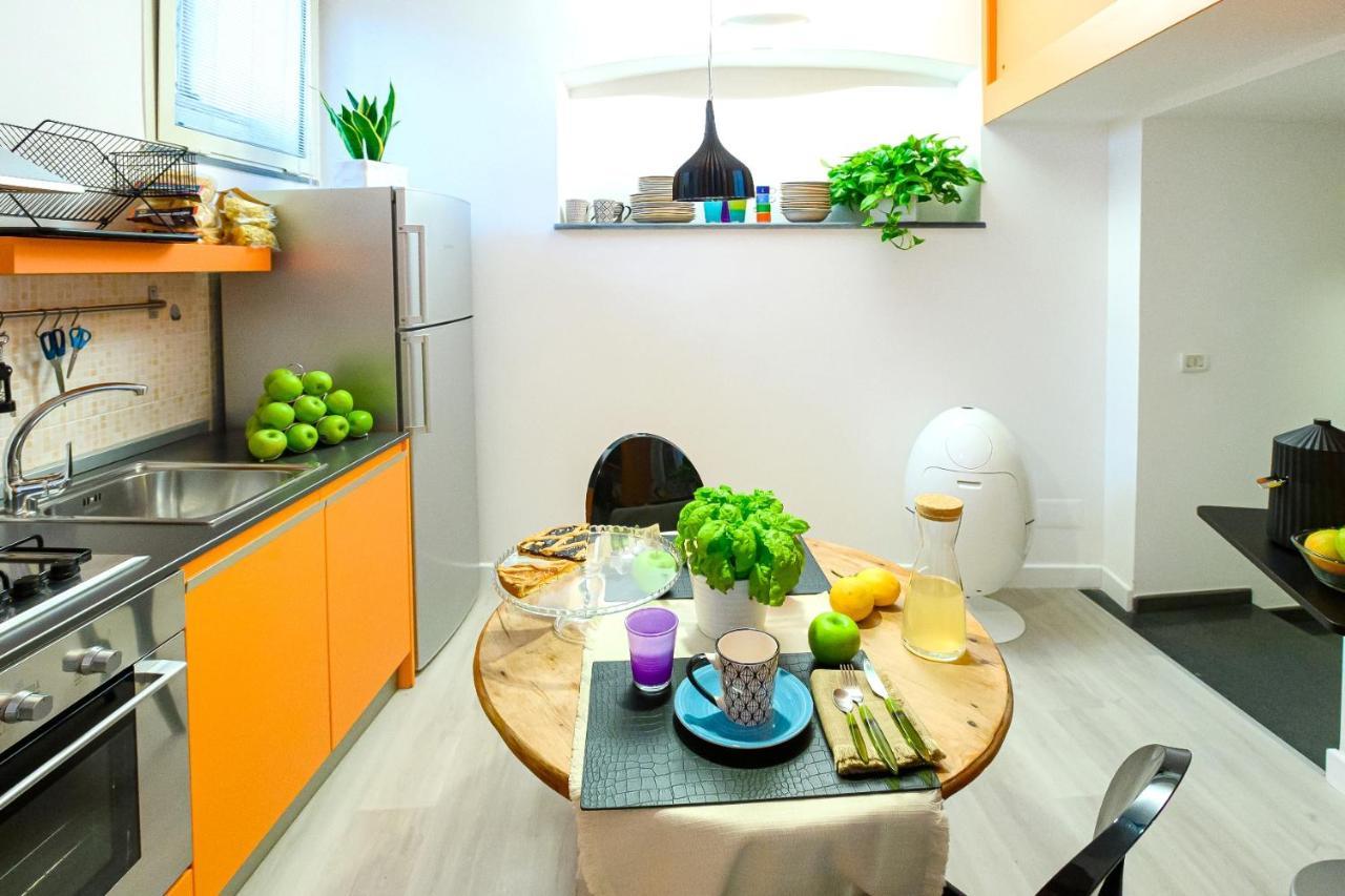 Nipare Suite - Dimore Partenopee เนเปิลส์ ภายนอก รูปภาพ