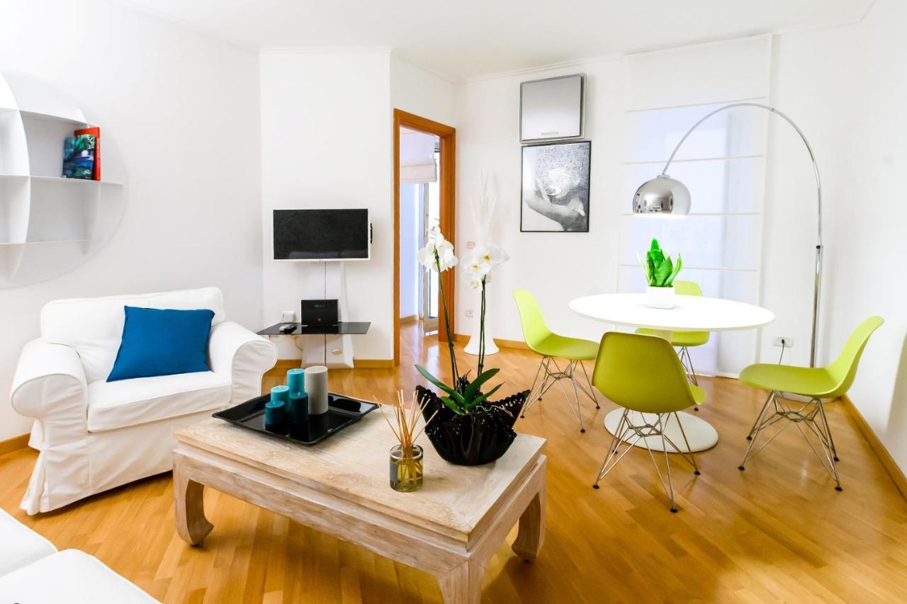 Nipare Suite - Dimore Partenopee เนเปิลส์ ภายนอก รูปภาพ