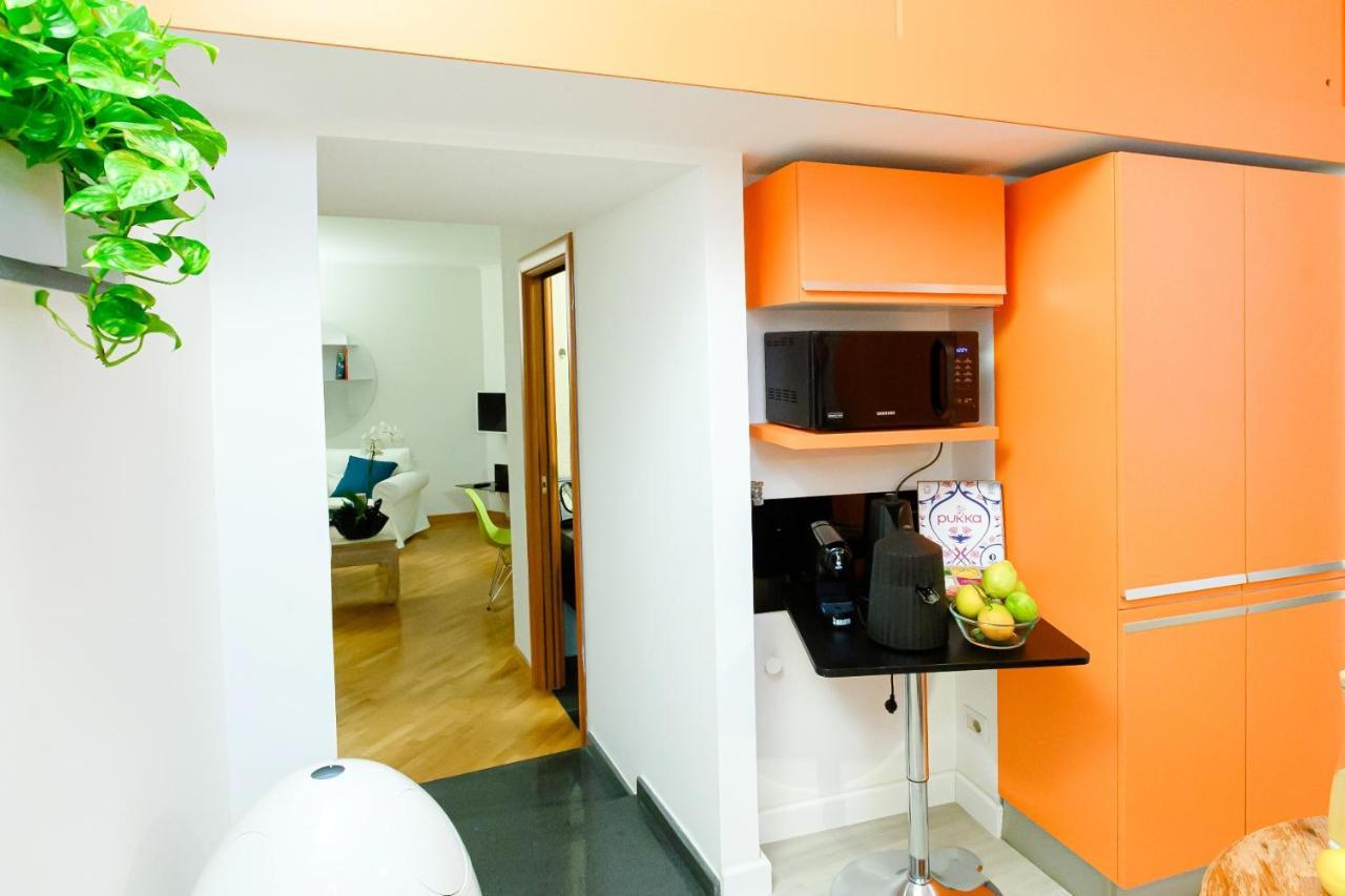 Nipare Suite - Dimore Partenopee เนเปิลส์ ภายนอก รูปภาพ