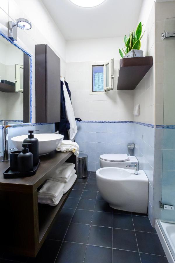 Nipare Suite - Dimore Partenopee เนเปิลส์ ภายนอก รูปภาพ